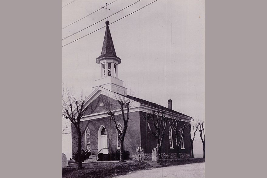 The sanctuary around 1922, when electricity was installed.